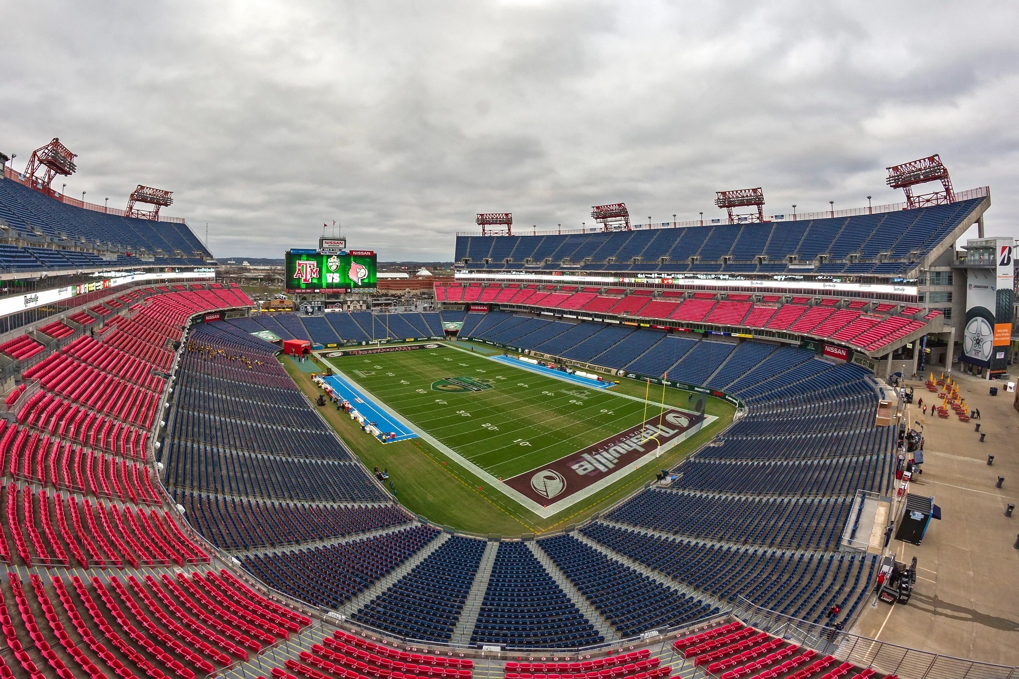 Photos: Titans host the Jaguars in an empty Nissan Stadium for the home  opener